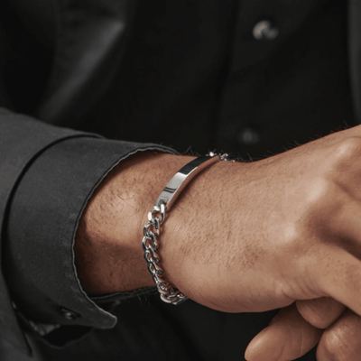 Personalisierte Armbänder mit Namen